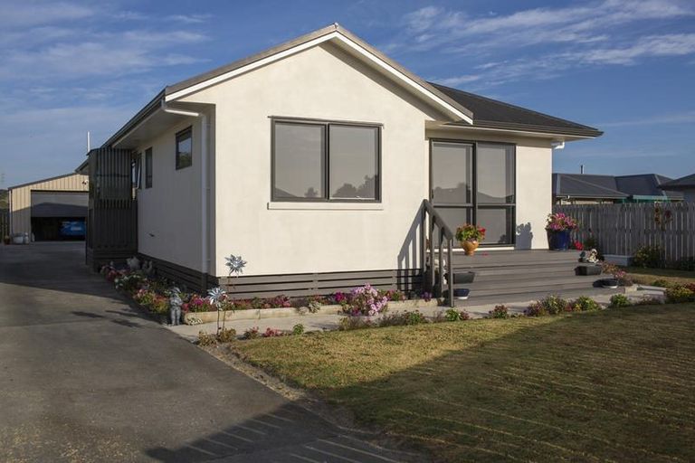 Photo of property in 9 Lowburn Avenue, Waipu, 0510