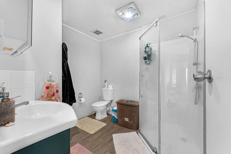 Photo of property in 16 Bruce Place, Papatoetoe, Auckland, 2025