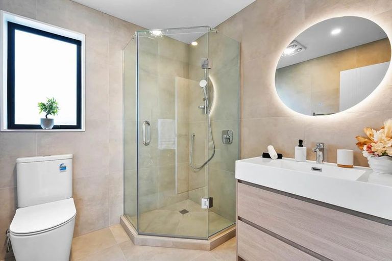 Photo of property in 10a Starling Place, Ranui, Auckland, 0612