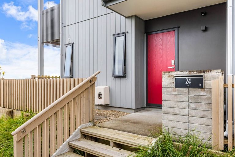 Photo of property in 24 Pukewhero Rise, Westgate, Auckland, 0614