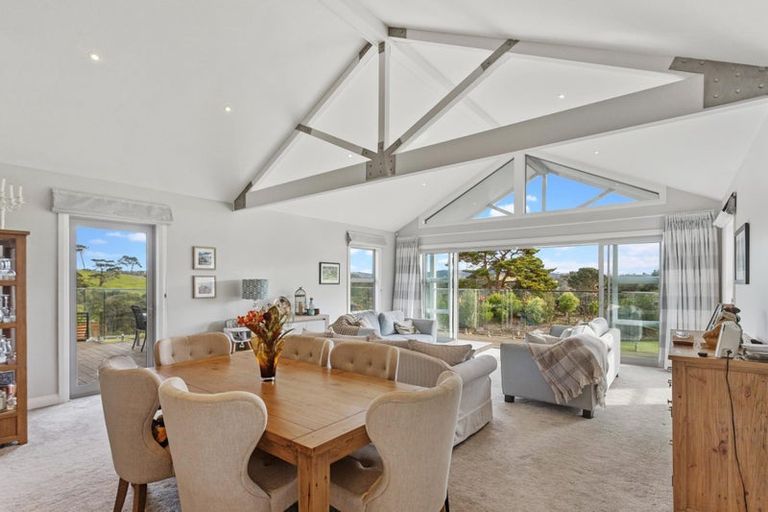 Photo of property in 252 Amreins Road, Taupaki, Henderson, 0782