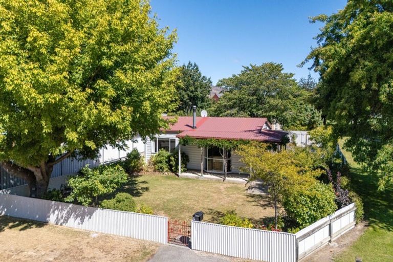 Photo of property in 96a Molyneux Avenue, Cromwell, 9310