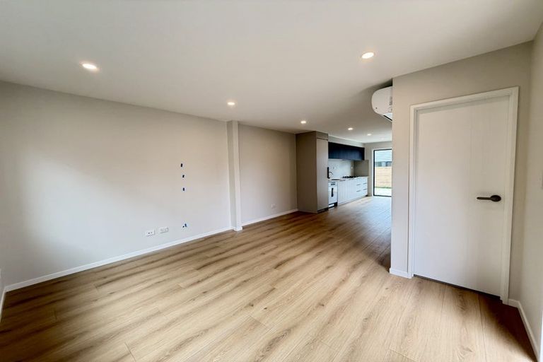 Photo of property in 58b Fitzherbert Avenue, West Harbour, Auckland, 0618