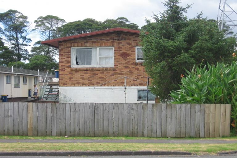 Photo of property in 4/74 Portage Road, New Lynn, Auckland, 0600