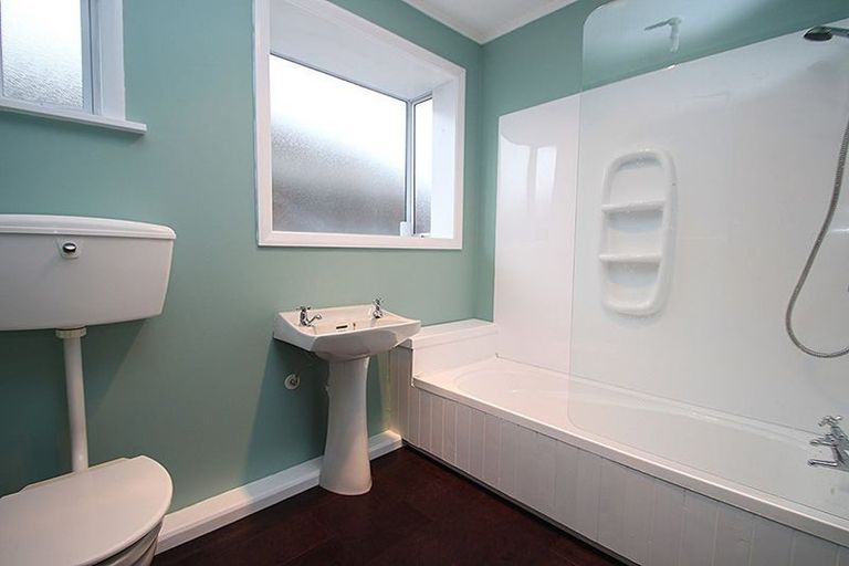 Photo of property in 9 Mappleton Avenue, Burnside, Christchurch, 8053