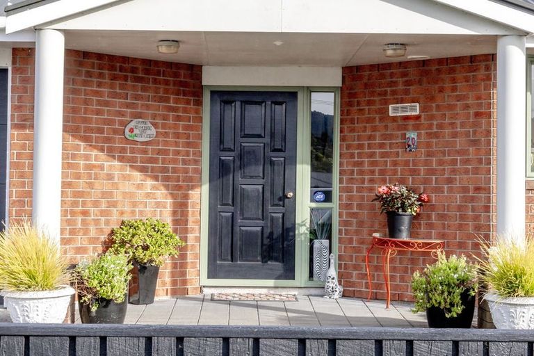 Photo of property in 20 Tasman Street, Greymouth, 7805