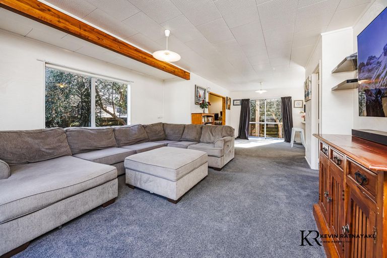 Photo of property in 2/100 Beach Road, Pahurehure, Papakura, 2113