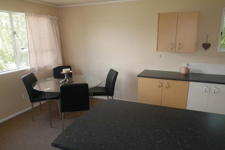 Photo of property in 25 Hartford Crescent, Totara Park, Upper Hutt, 5018