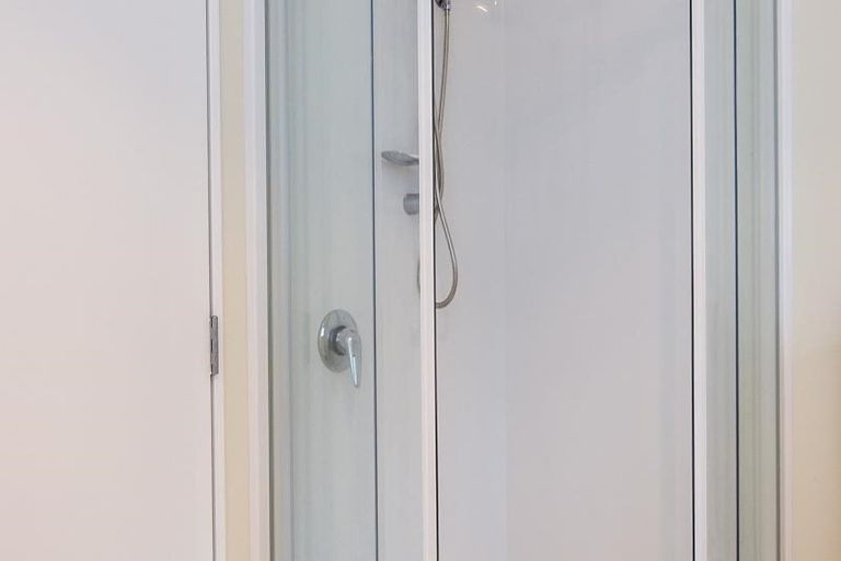 Photo of property in 14 Cresswell Place, Johnsonville, Wellington, 6037