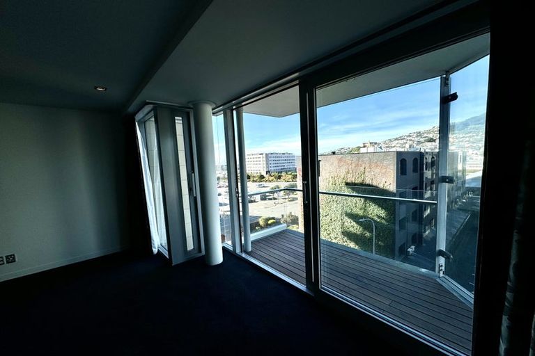 Photo of property in Piermont Apartments, 5i/82 Cable Street, Te Aro, Wellington, 6011
