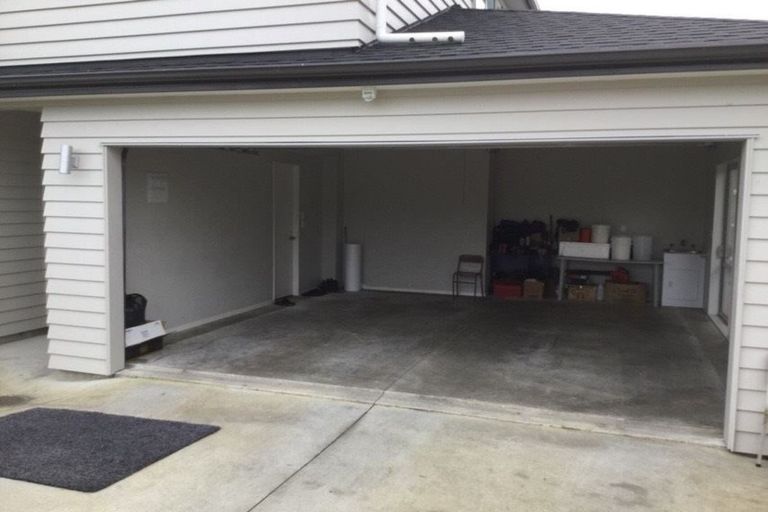 Photo of property in 2 Bahari Drive, Ranui, Auckland, 0612