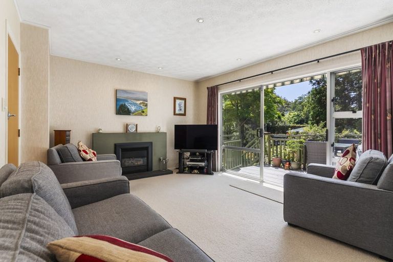 Photo of property in 14 Weldene Avenue, Glenfield, Auckland, 0629