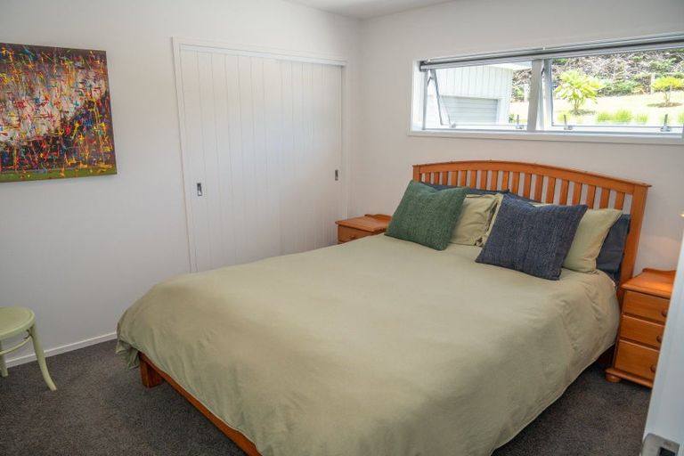 Photo of property in 34 Opoi Lane, Cable Bay, 0420