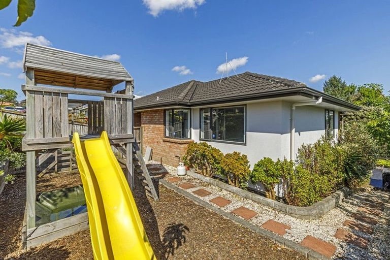 Photo of property in 35 Jadewynn Drive, Massey, Auckland, 0614