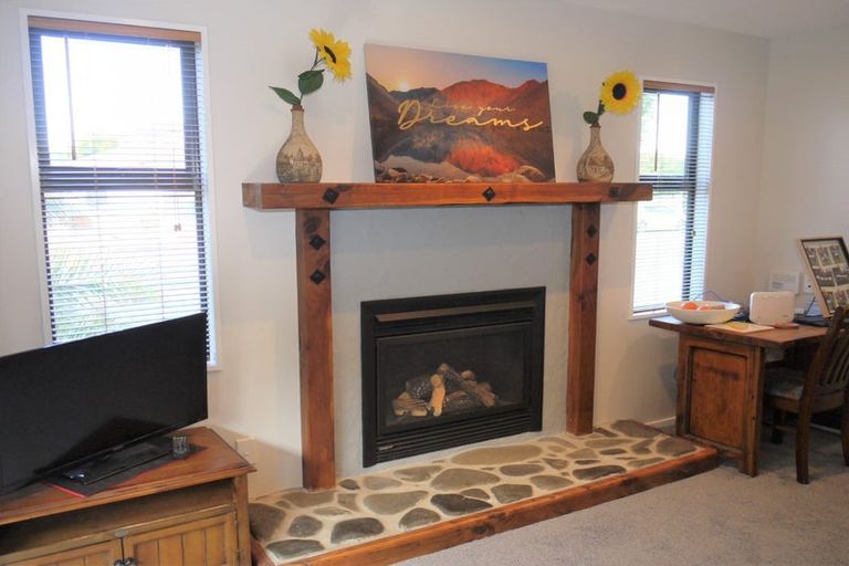 Photo of property in 2 Nautilus Place, Spencerville, Christchurch, 8083