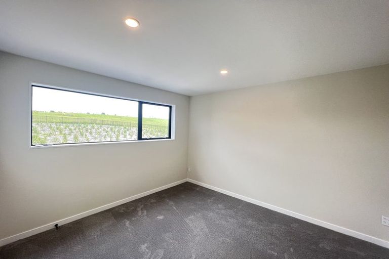 Photo of property in 23 Sidwell Road, Wainui, 0932