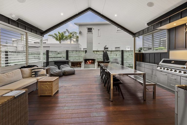 Photo of property in 23 Rita Way, Omaha, 0986