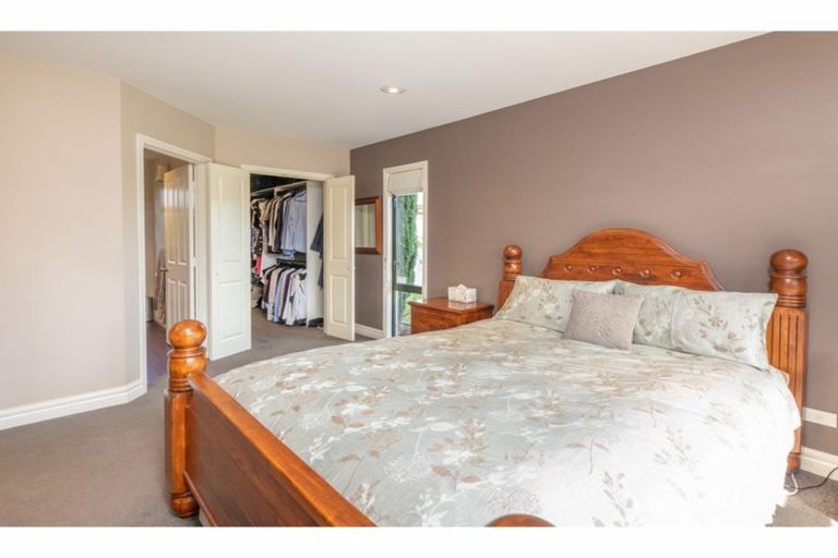 Photo of property in 16 Broadhaven Avenue, Parklands, Christchurch, 8083