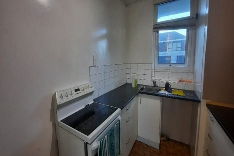 Photo of property in 23 Rangitane Street, Maupuia, Wellington, 6022