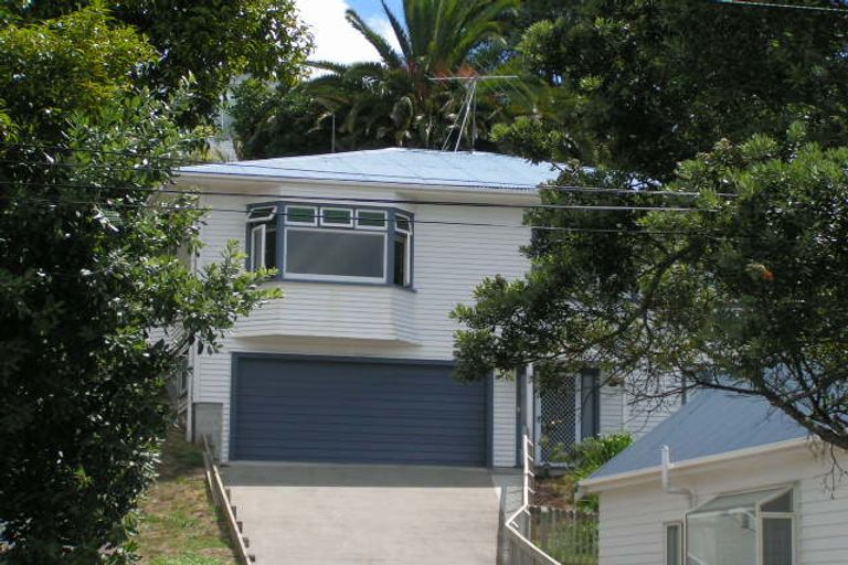 Photo of property in 16 Alfred Street, Northcote Point, Auckland, 0627