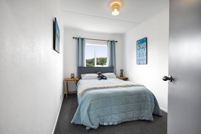 Photo of property in 120 Omata Road, Marfell, New Plymouth, 4310