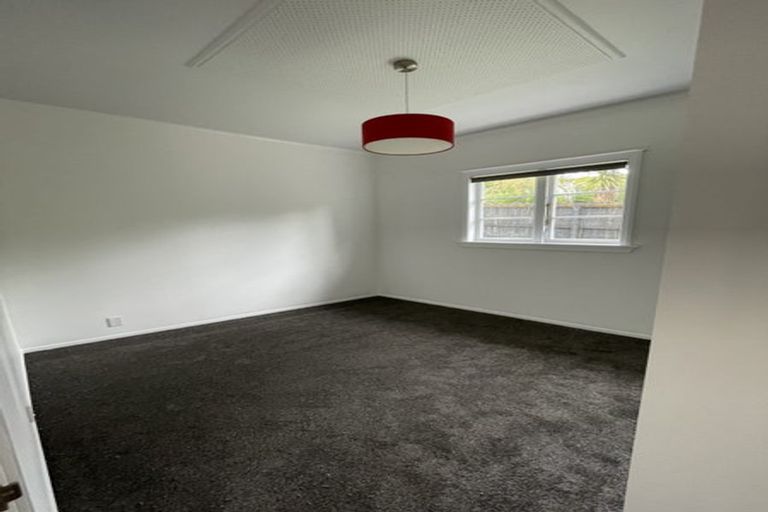 Photo of property in 80 Kaurilands Road, Titirangi, Auckland, 0604