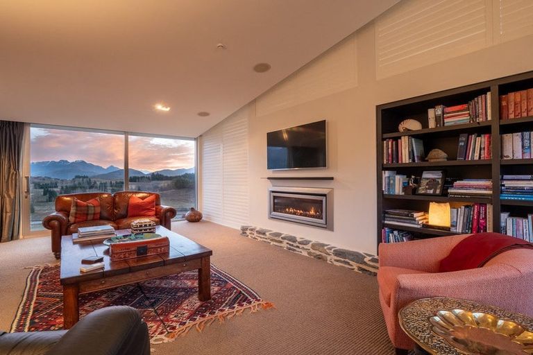 Photo of property in 14 Advance Terrace, Arrowtown, 9302