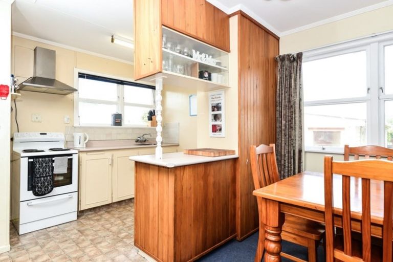 Photo of property in 4 Bremridge Place, Melville, Hamilton, 3206