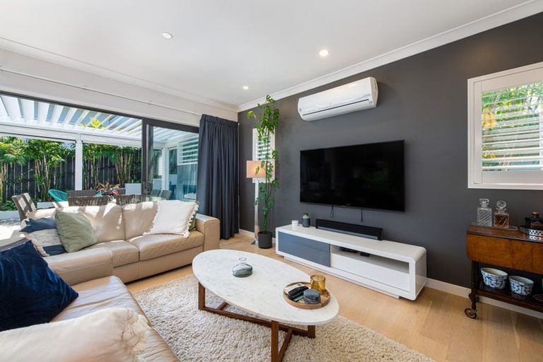 Photo of property in 131 Beach Road, Castor Bay, Auckland, 0620