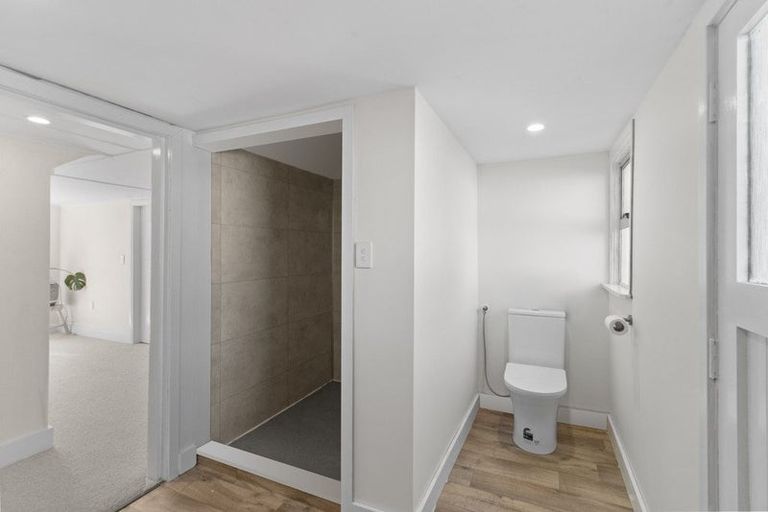 Photo of property in 1 Galt Street, Hawera, 4610