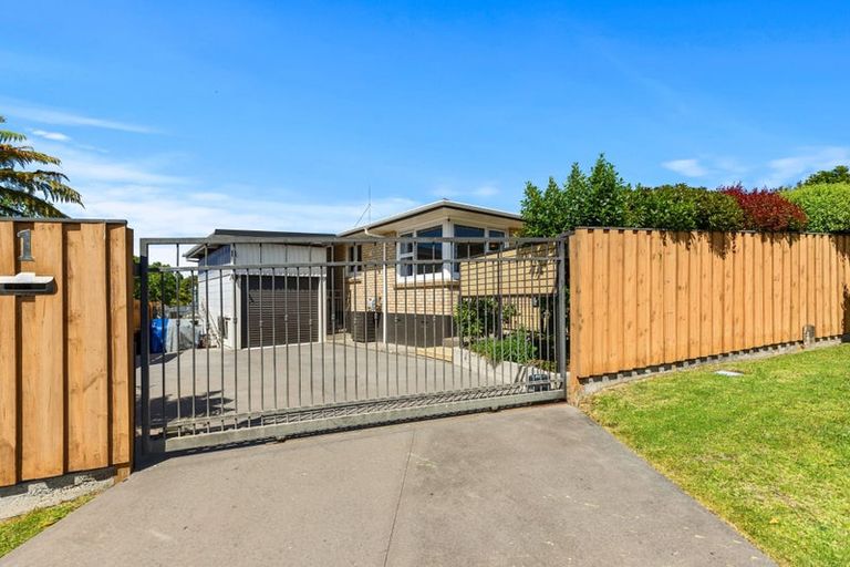 Photo of property in 1 Clifton Terrace, Brookfield, Tauranga, 3110