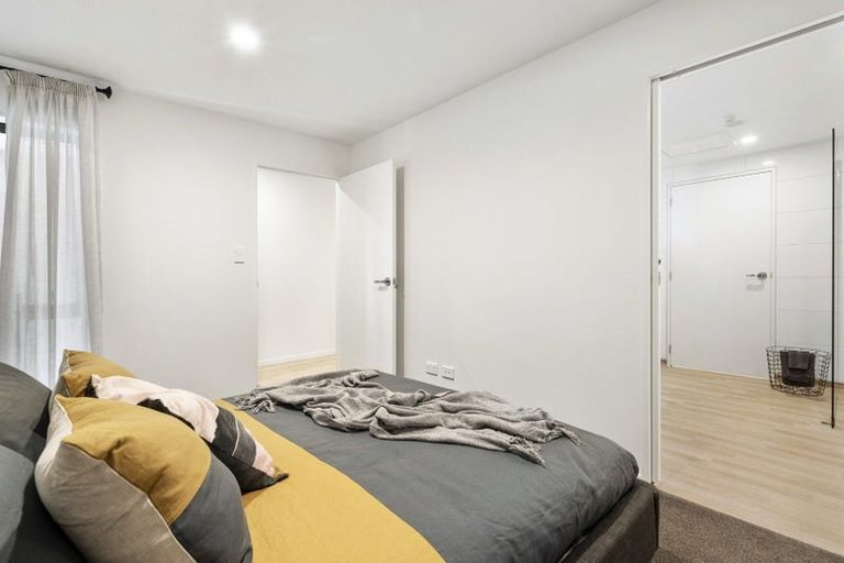 Photo of property in 102/9 East Street, Papakura, 2110