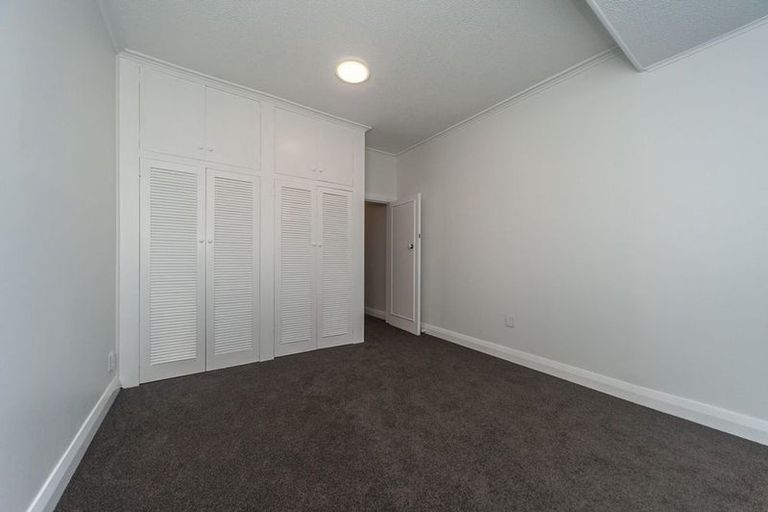 Photo of property in 33 Moa Point Road, Moa Point, Wellington, 6022