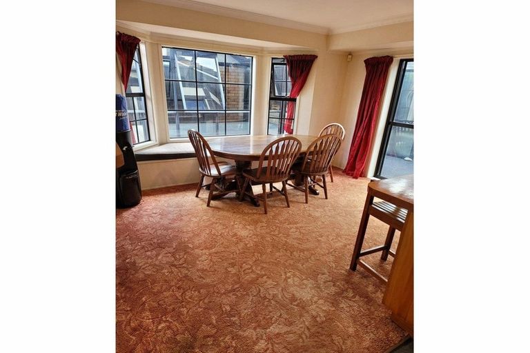 Photo of property in 1 Paulownia Place, Totara Heights, Auckland, 2105