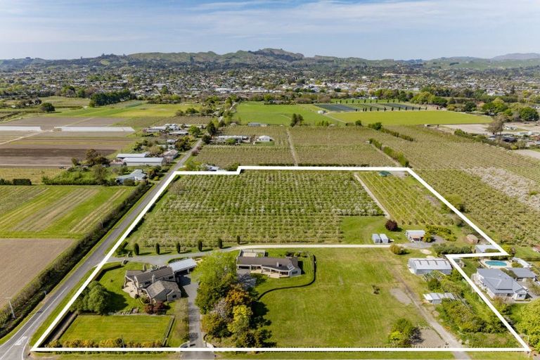 Photo of property in 375 Saint Georges Road, Havelock North, 4130