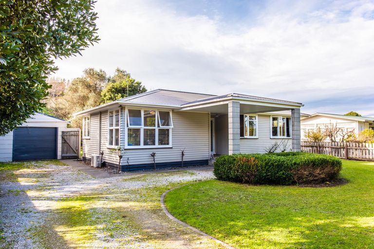 Photo of property in 20 Hooper Street, Tamarau, Gisborne, 4010