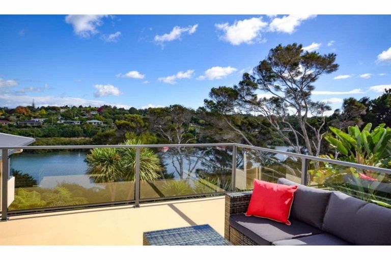 Photo of property in 58 Rarere Terrace, Kerikeri, 0230