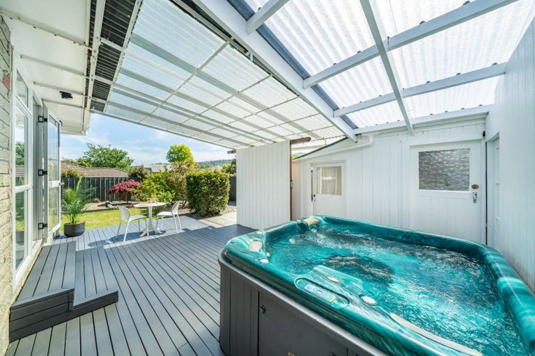 Photo of property in 8 Cruickshank Road, Clouston Park, Upper Hutt, 5018