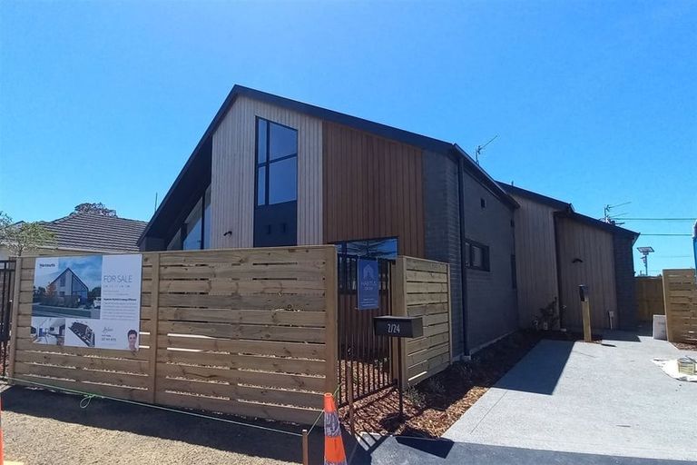 Photo of property in 2/24 Rookwood Avenue, New Brighton, Christchurch, 8083
