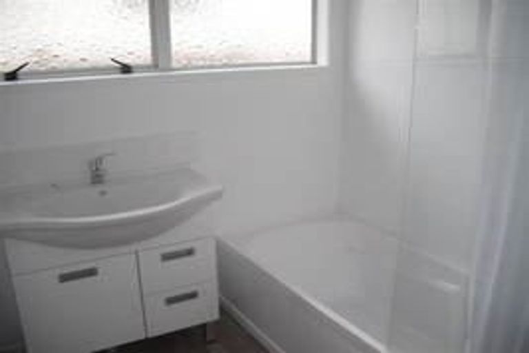 Photo of property in 237 Mahia Road, Weymouth, Auckland, 2103