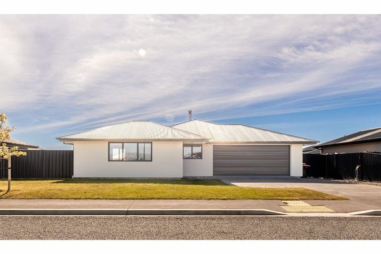 Photo of property in 27 Lakeland Avenue, Twizel, 7901