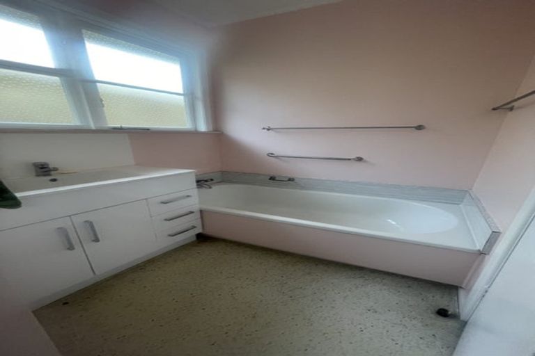 Photo of property in 108 Warwick Street, Wilton, Wellington, 6012