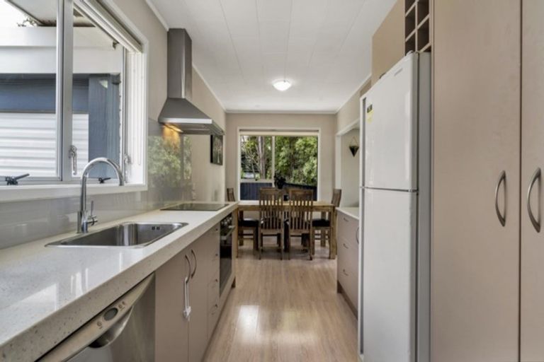 Photo of property in 2/15 Sherie Place, Howick, Auckland, 2014