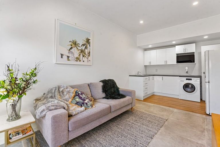 Photo of property in 1/34 Prospect Terrace, Milford, Auckland, 0620