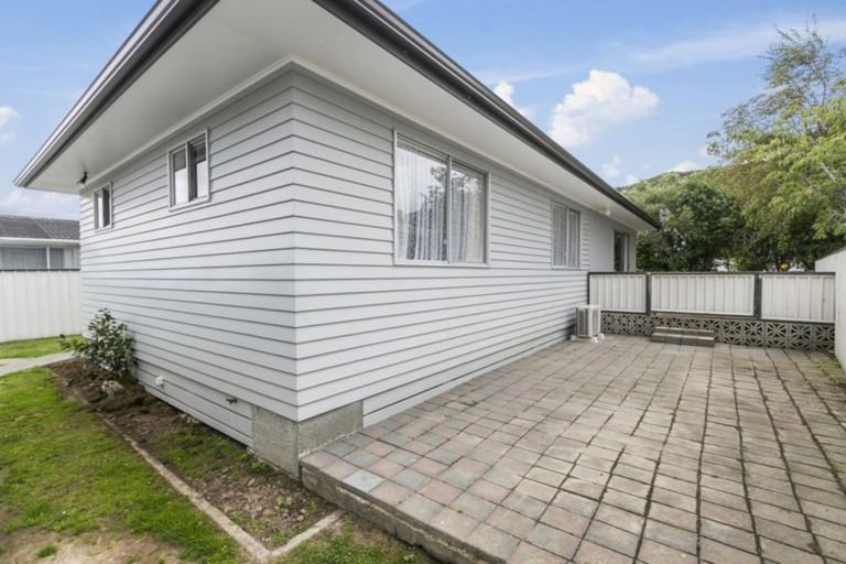 Photo of property in 258 Wellington Road, Wainuiomata, Lower Hutt, 5014