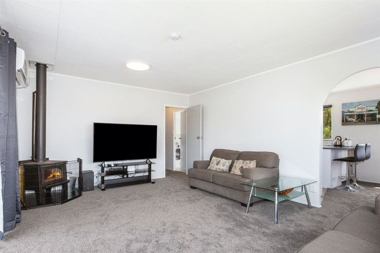 Photo of property in 209 Staithes Drive South, Whitby, Porirua, 5024