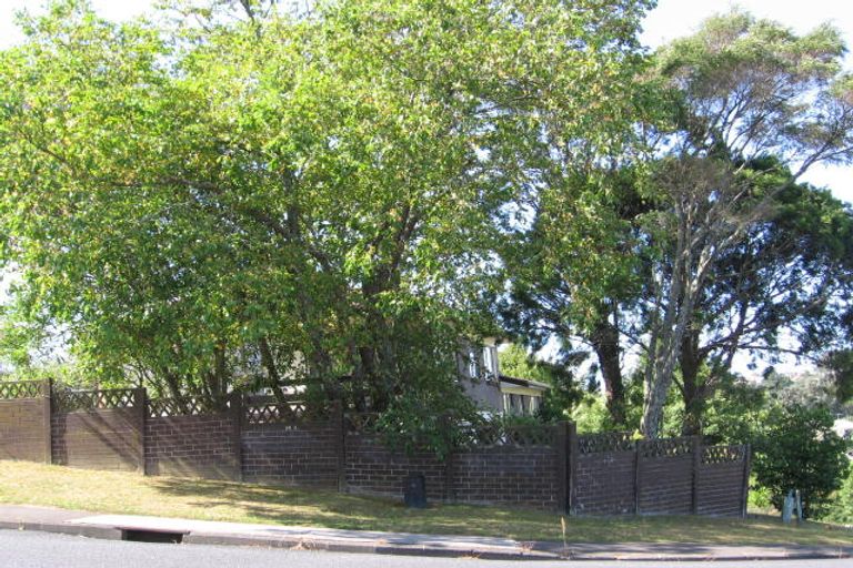 Photo of property in 2/68 Sycamore Drive, Sunnynook, Auckland, 0620