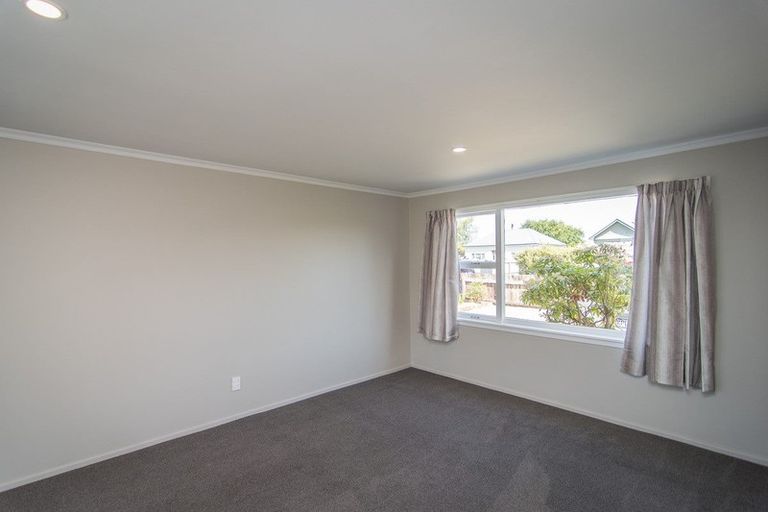Photo of property in 27 Raymond Street, West End, Timaru, 7910