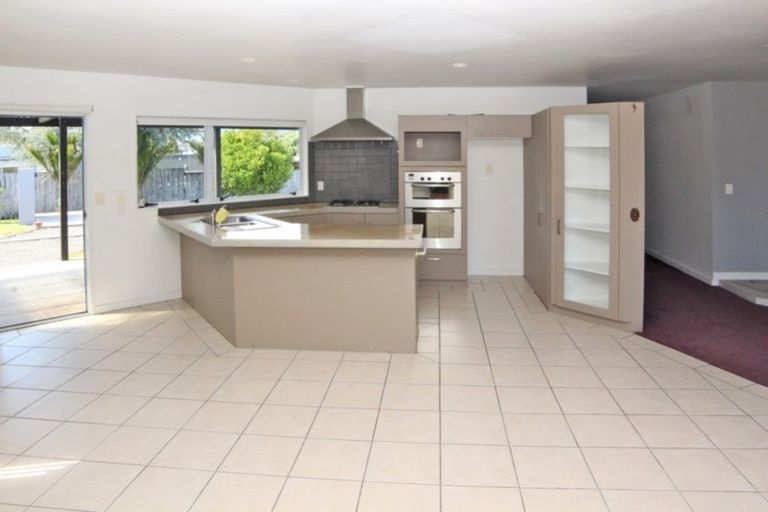 Photo of property in 13 Willow Grove, Tairua, 3508