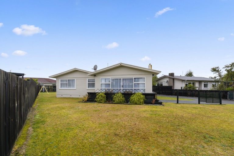 Photo of property in 12 Clouston Crescent, Fenton Park, Rotorua, 3010